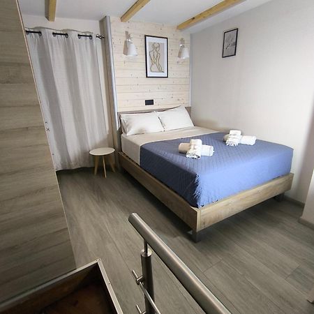 Olimpias Studio Corfu  Luaran gambar